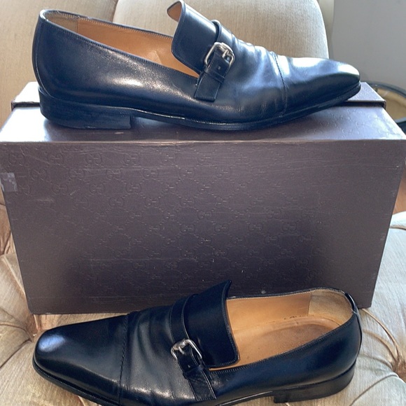 Authentic Gucci shoes - Picture 14 of 16